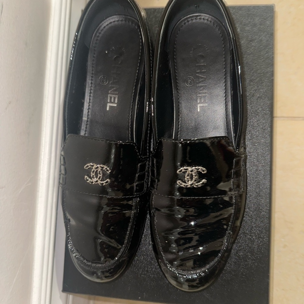 Chanel loafers - Picture 6 of 9